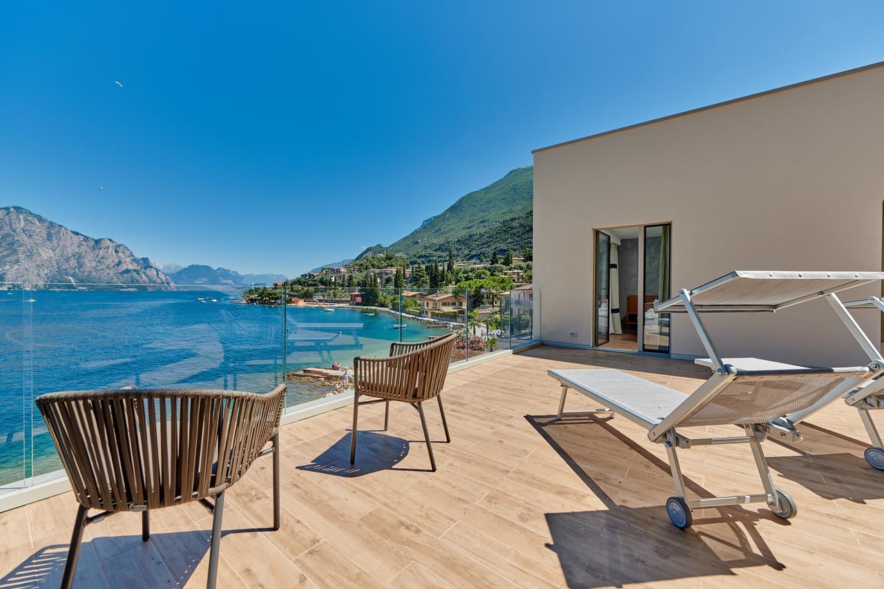 Hotel Castello Lake Front Мальчезіне Екстер'єр фото