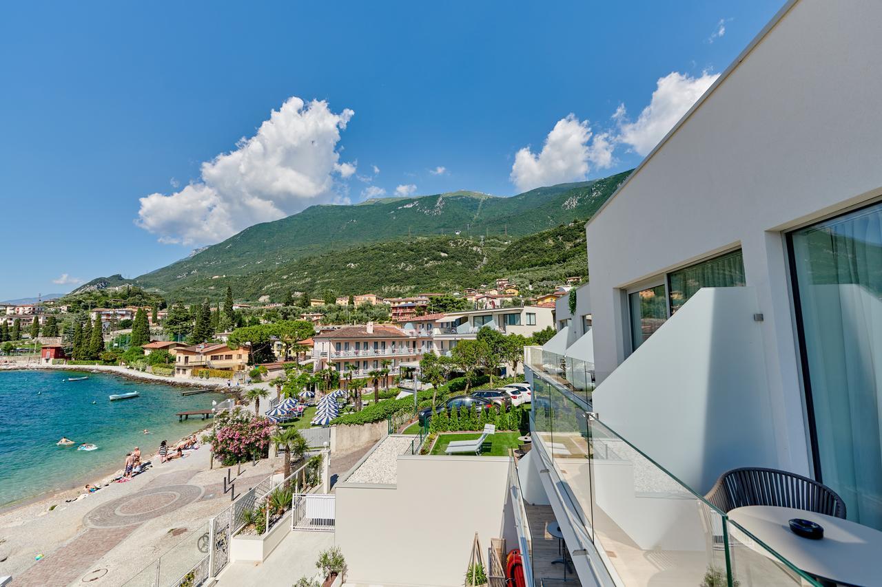Hotel Castello Lake Front Мальчезіне Екстер'єр фото