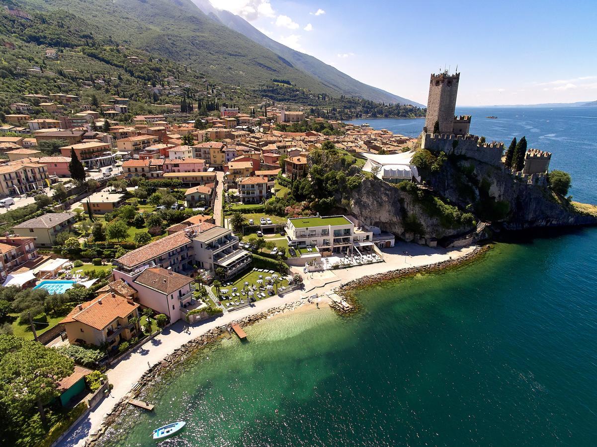 Hotel Castello Lake Front Мальчезіне Екстер'єр фото