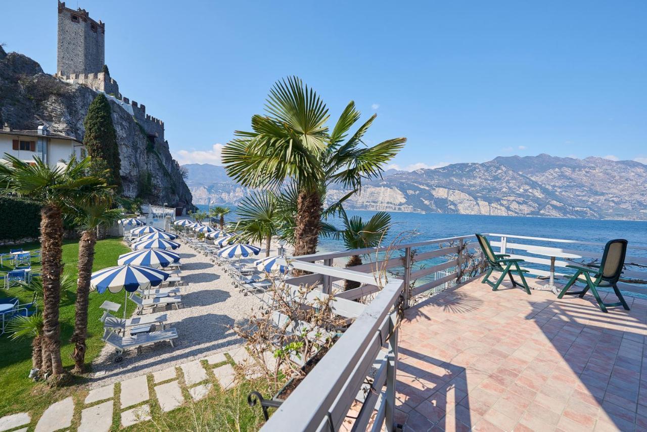 Hotel Castello Lake Front Мальчезіне Екстер'єр фото